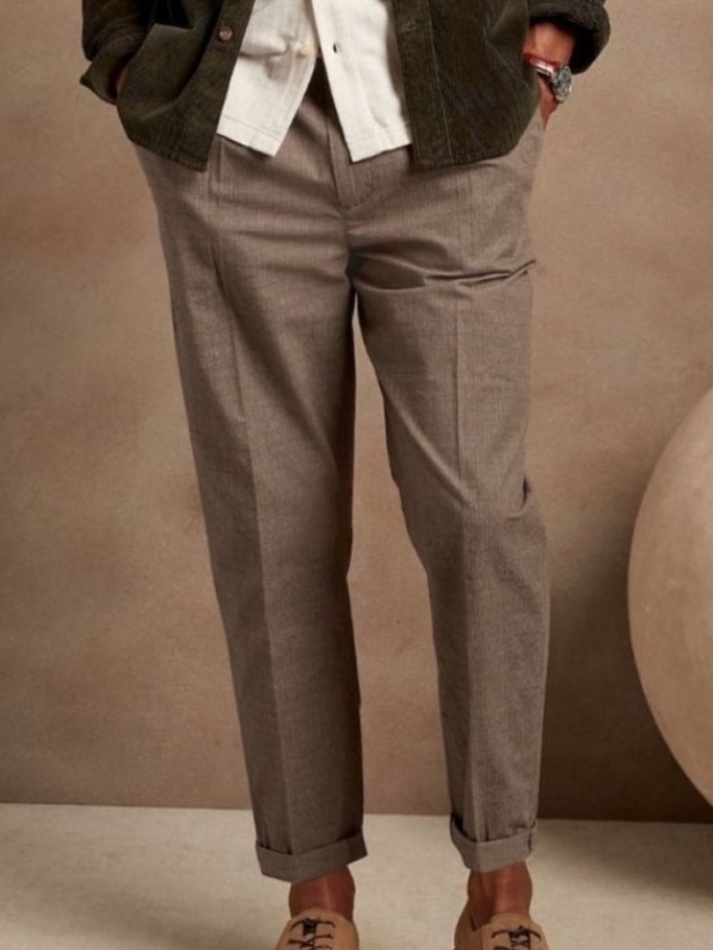 Banana Republic Relaxed Tapered Fit Ankle Pants Men’s Size 32x30 in Beige - EUC!